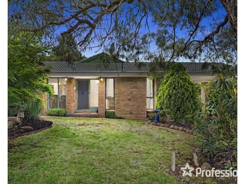 5 Arkarra Court, Mooroolbark VIC 3138