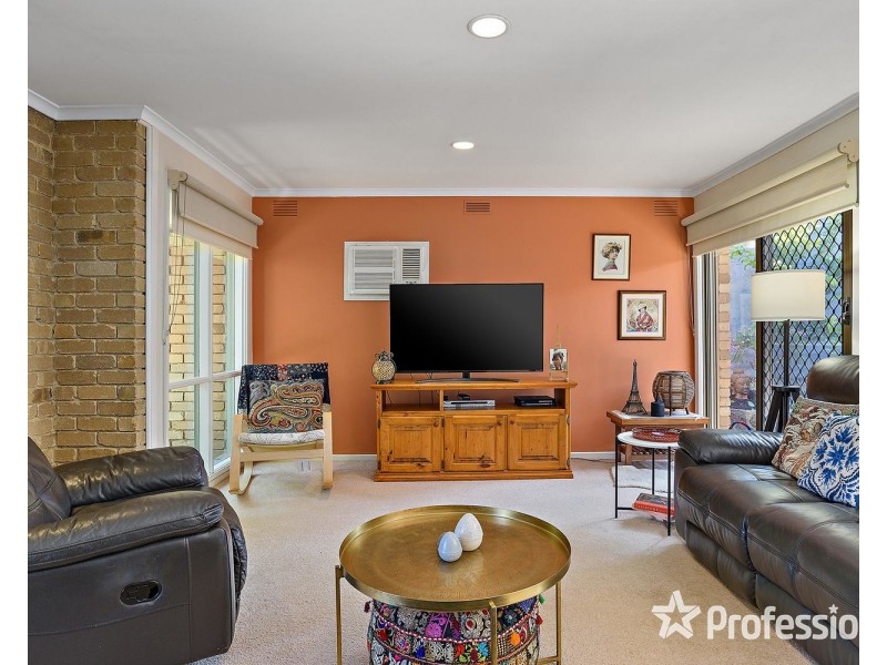 5 Arkarra Court, Mooroolbark VIC 3138