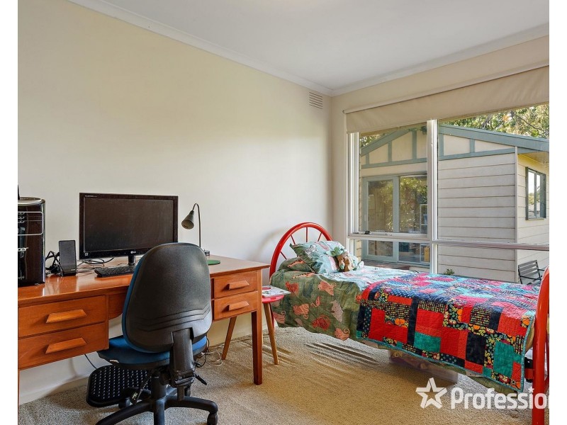 5 Arkarra Court, Mooroolbark VIC 3138