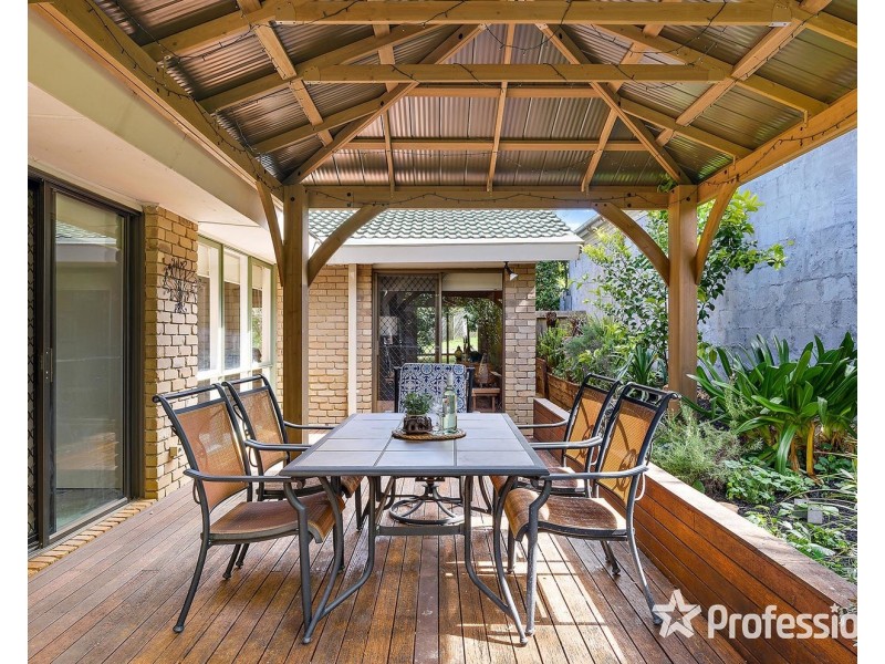 5 Arkarra Court, Mooroolbark VIC 3138