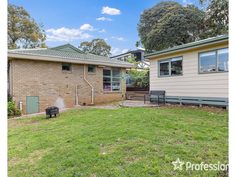 5 Arkarra Court, Mooroolbark VIC 3138