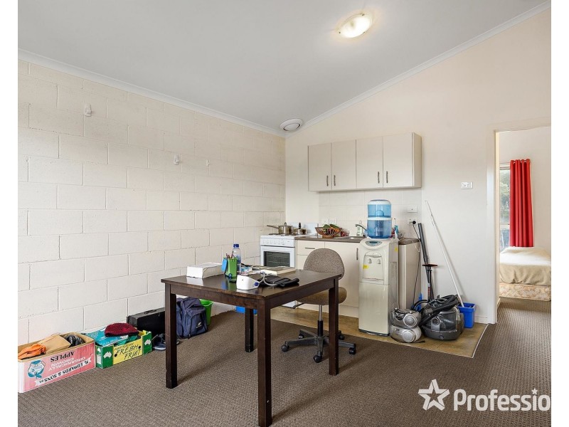 8-10 Mount View Parade, Mooroolbark VIC 3138