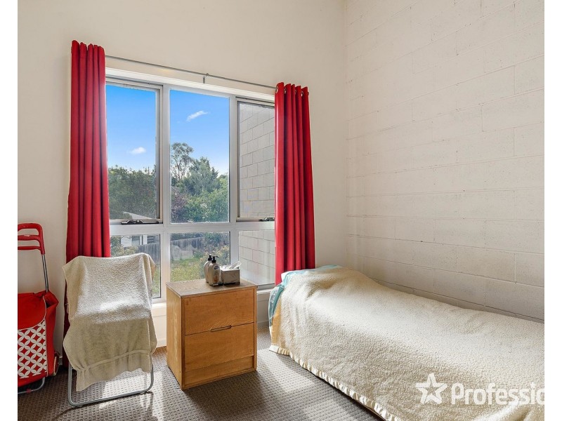 8-10 Mount View Parade, Mooroolbark VIC 3138