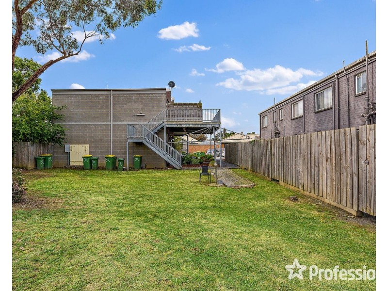 8-10 Mount View Parade, Mooroolbark VIC 3138