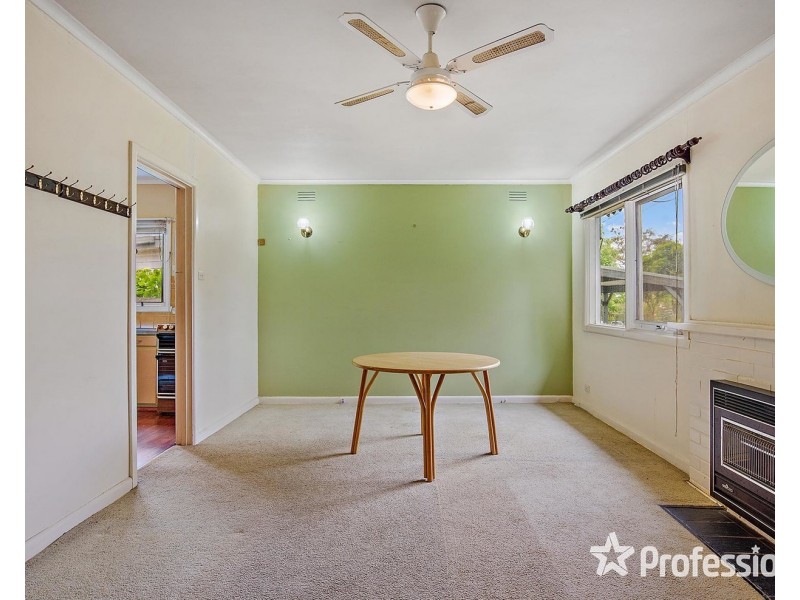 35 Rathmullen Road, Boronia VIC 3155