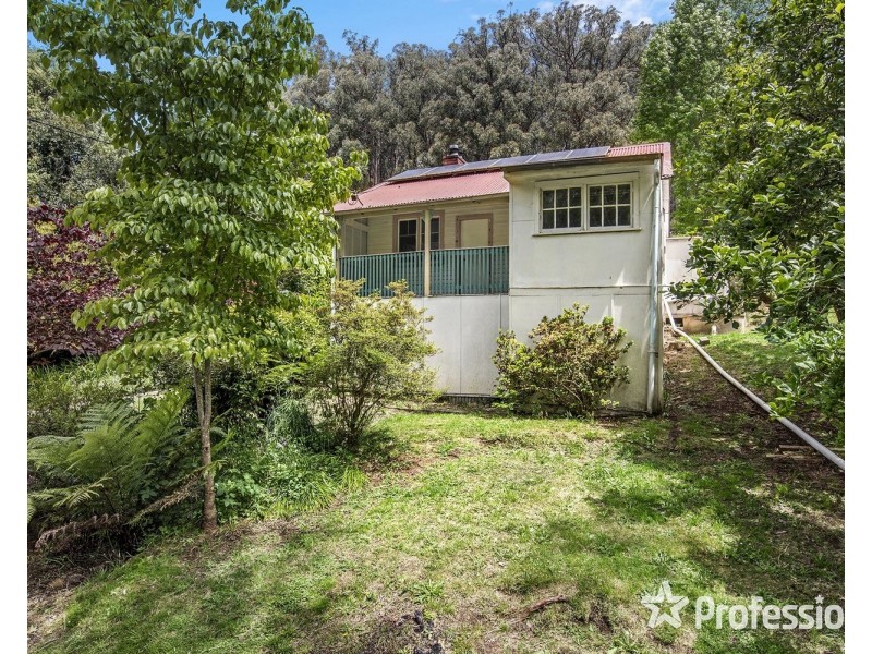 4 Lloyds Road, Powelltown VIC 3797