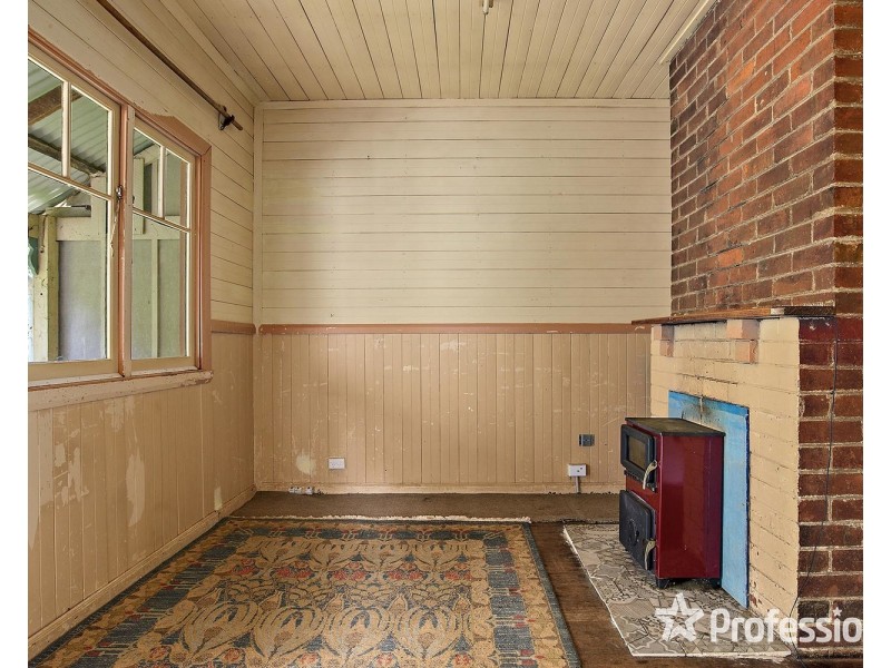 4 Lloyds Road, Powelltown VIC 3797