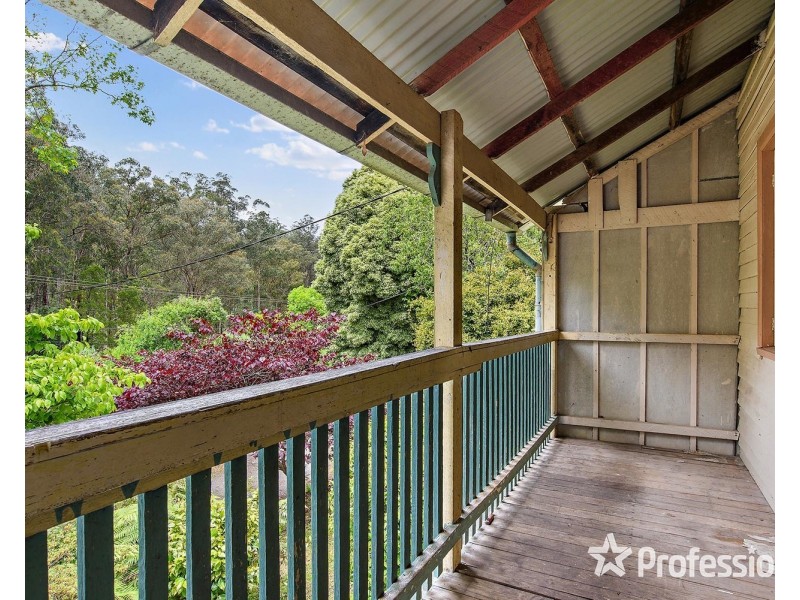 4 Lloyds Road, Powelltown VIC 3797