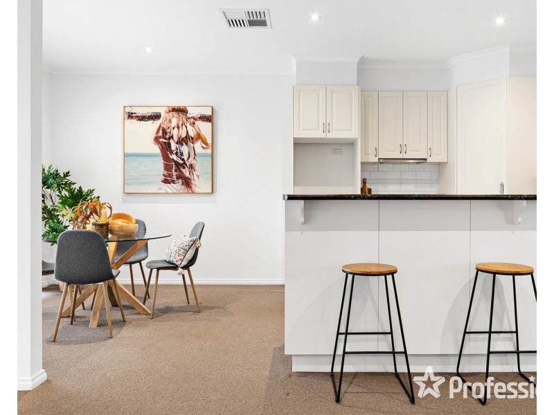 15a Sheldon Avenue, Mooroolbark VIC 3138