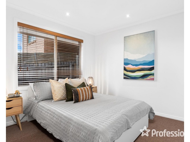 15a Sheldon Avenue, Mooroolbark VIC 3138