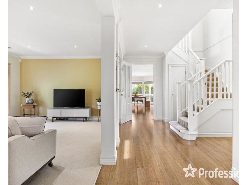 3 Valley Park Drive, Mooroolbark VIC 3138