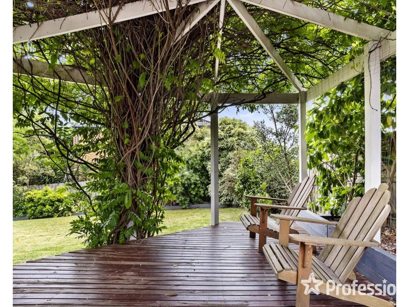 3 Valley Park Drive, Mooroolbark VIC 3138