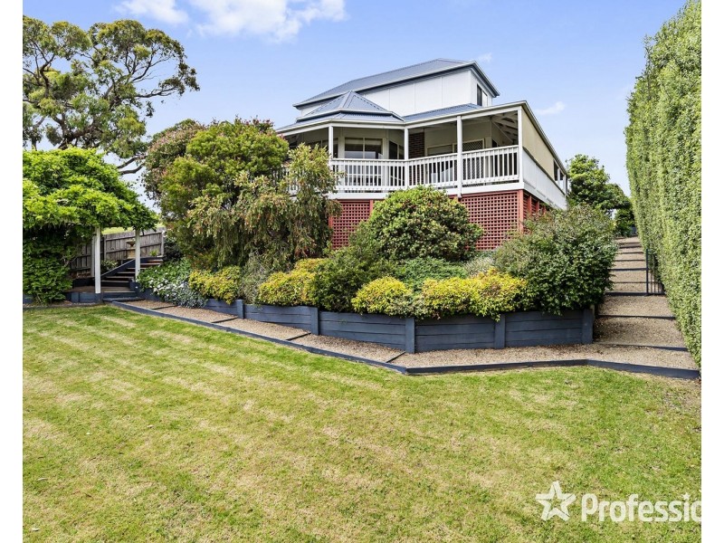 3 Valley Park Drive, Mooroolbark VIC 3138