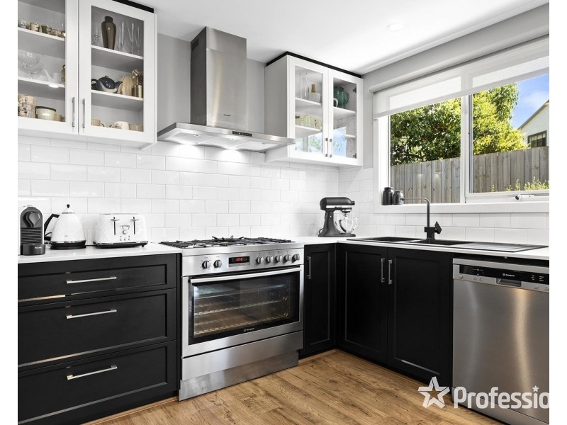 14a Andrew Street, Mooroolbark VIC 3138