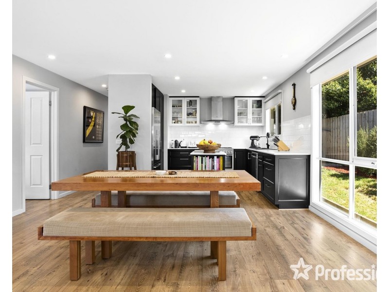 14a Andrew Street, Mooroolbark VIC 3138
