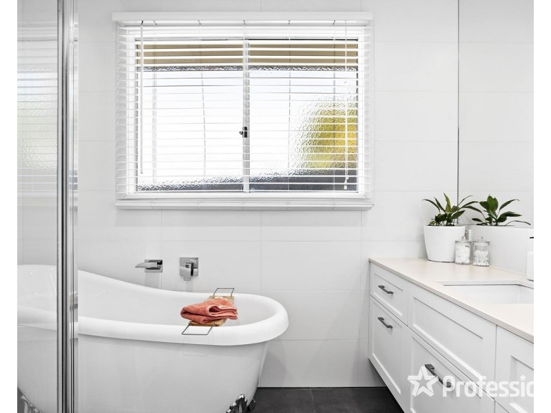 14a Andrew Street, Mooroolbark VIC 3138