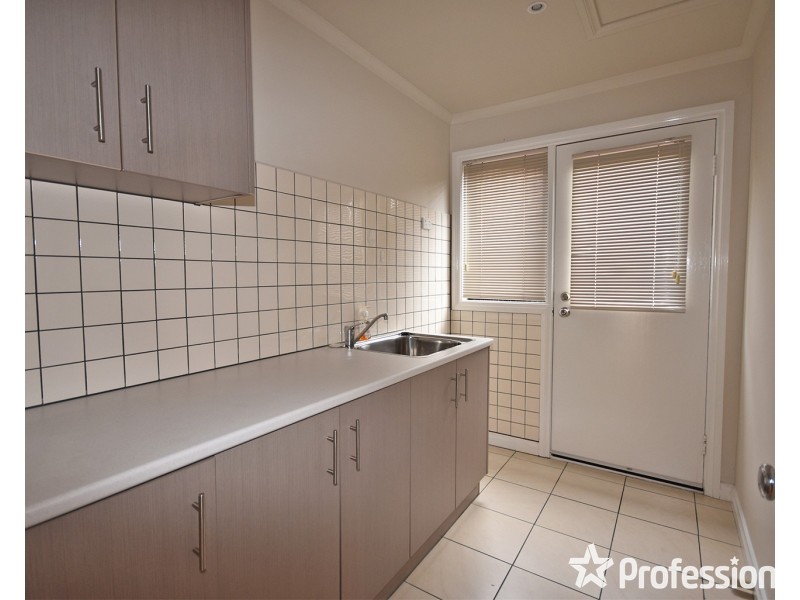 3/5 Humber Road, Croydon VIC 3136