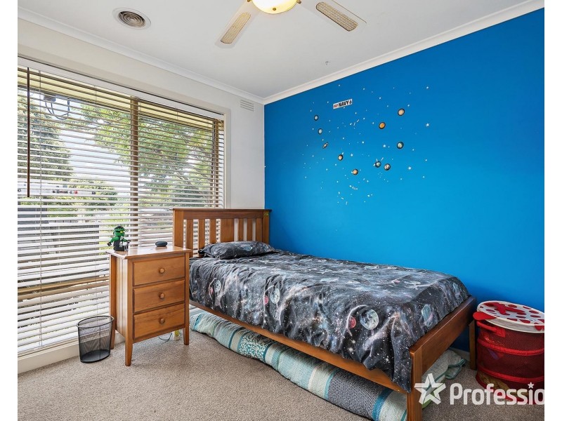 53 Struan Avenue, Mooroolbark VIC 3138