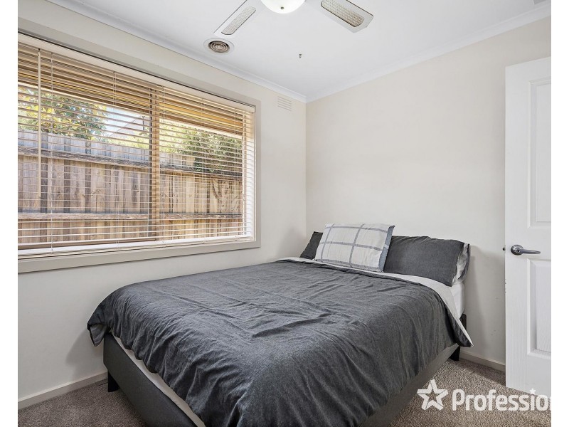 53 Struan Avenue, Mooroolbark VIC 3138