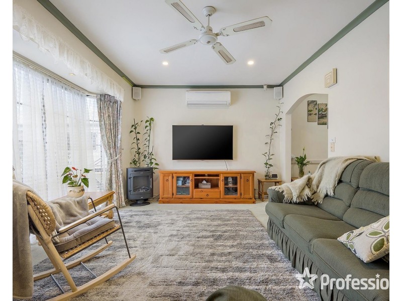 39 Byron Road, Kilsyth VIC 3137