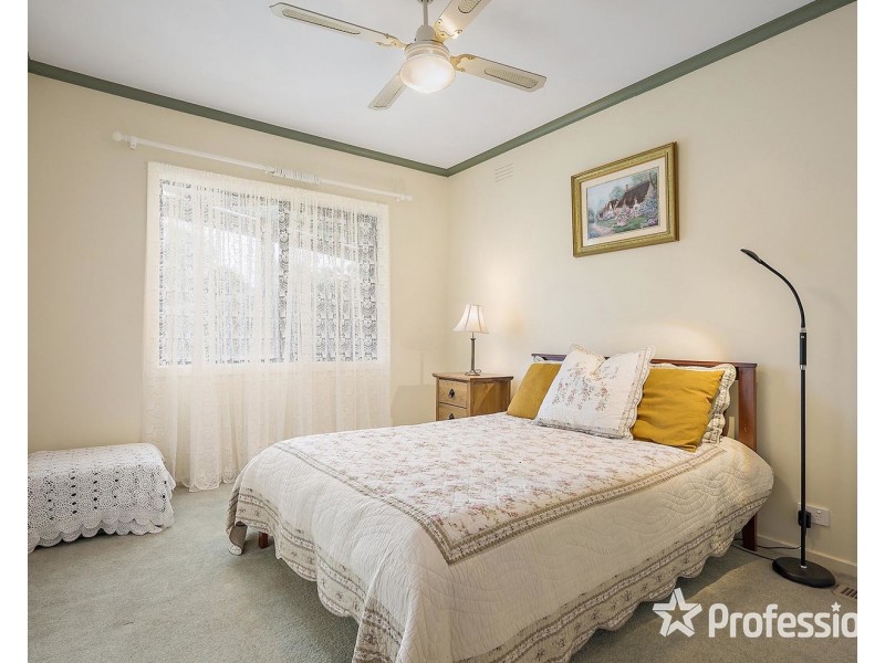 39 Byron Road, Kilsyth VIC 3137
