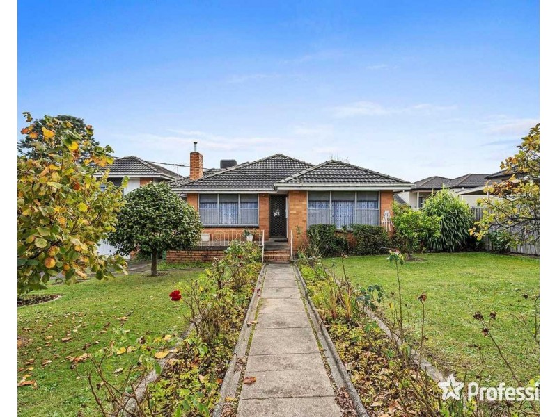61 Manchester Road, Mooroolbark VIC 3138