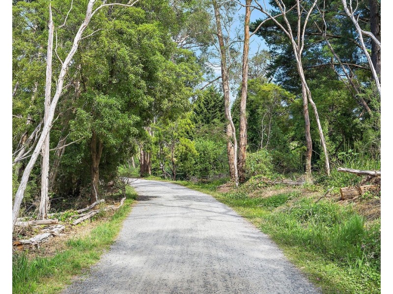 22 Bristol Crescent, Lilydale VIC 3140