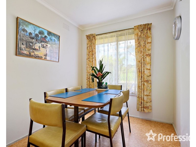 387 Hull Road, Mooroolbark VIC 3138