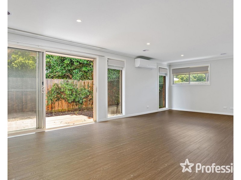 49A Blackburn Road, Mooroolbark VIC 3138