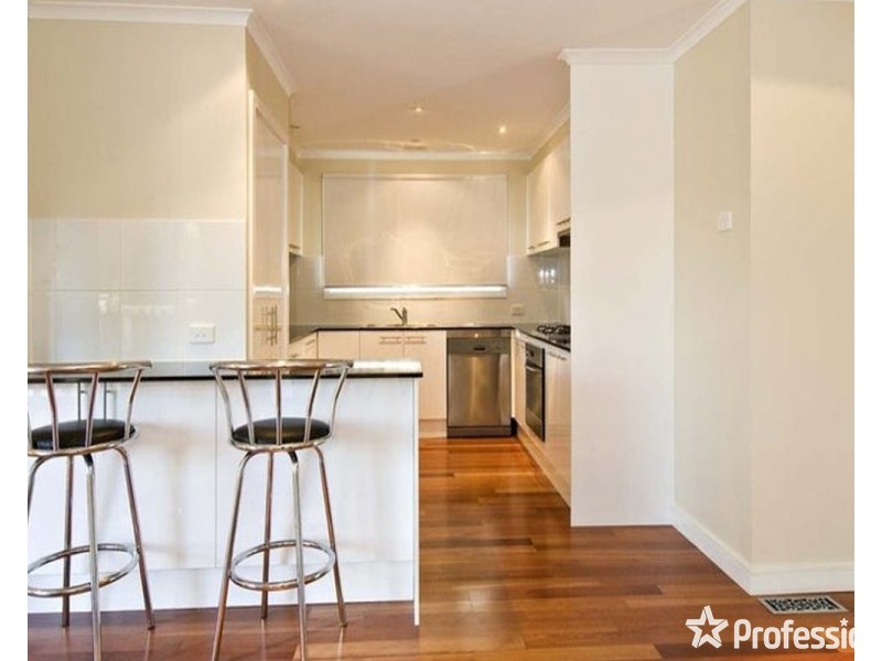 30 Autumn Grove, Mooroolbark VIC 3138