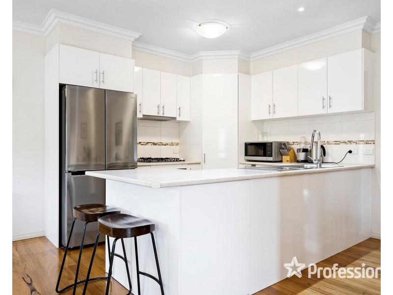 40a Swinburne Avenue, Mooroolbark VIC 3138