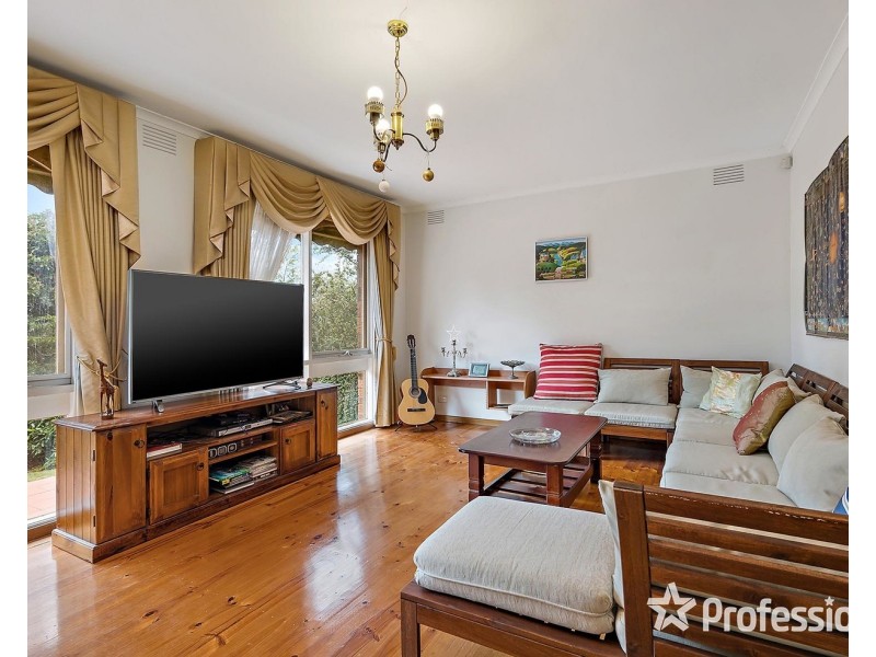 24 Copeland Drive, Montrose VIC 3765