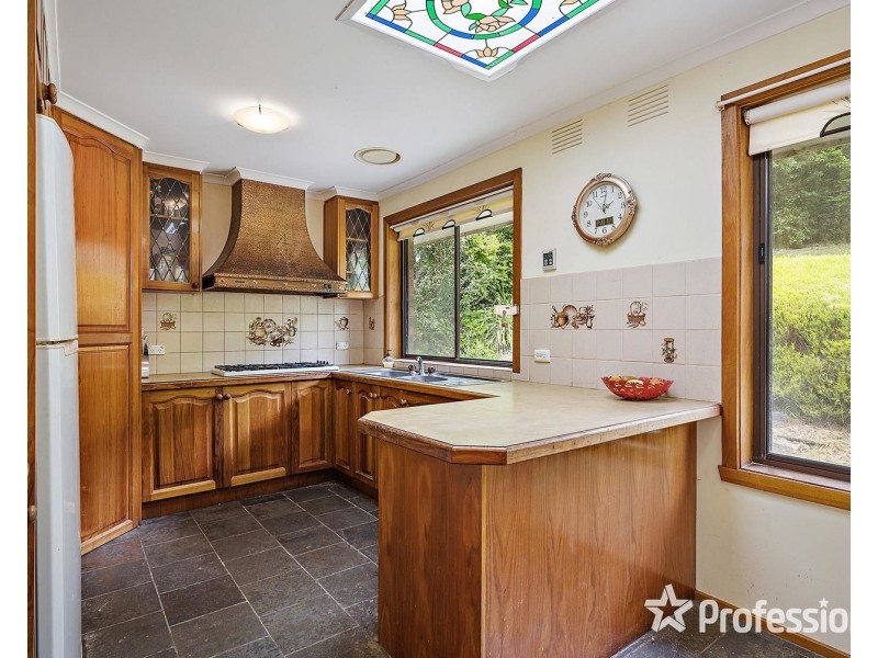 24 Copeland Drive, Montrose VIC 3765