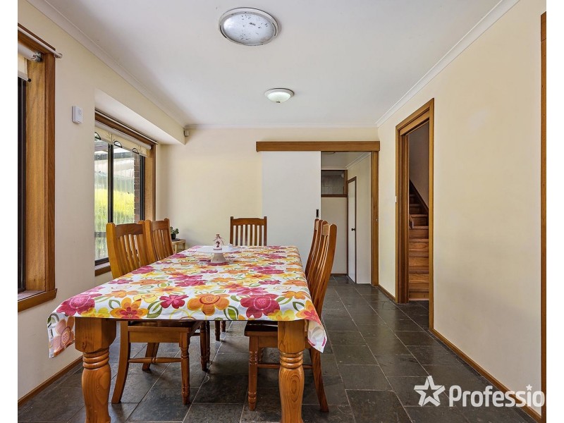 24 Copeland Drive, Montrose VIC 3765