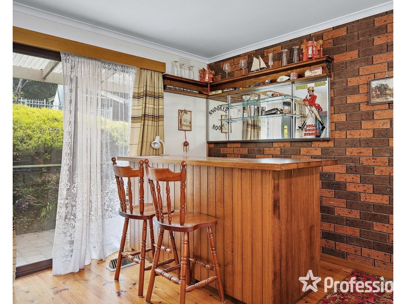 24 Copeland Drive, Montrose VIC 3765