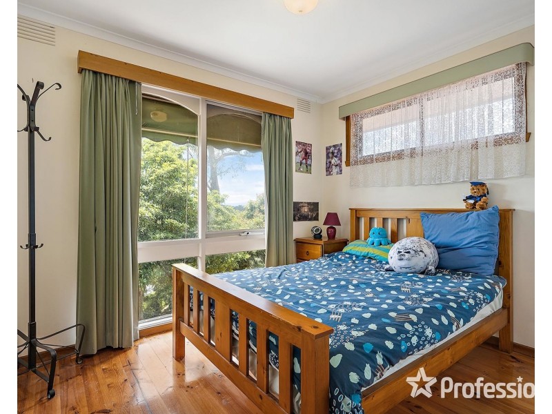 24 Copeland Drive, Montrose VIC 3765