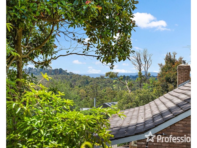 24 Copeland Drive, Montrose VIC 3765