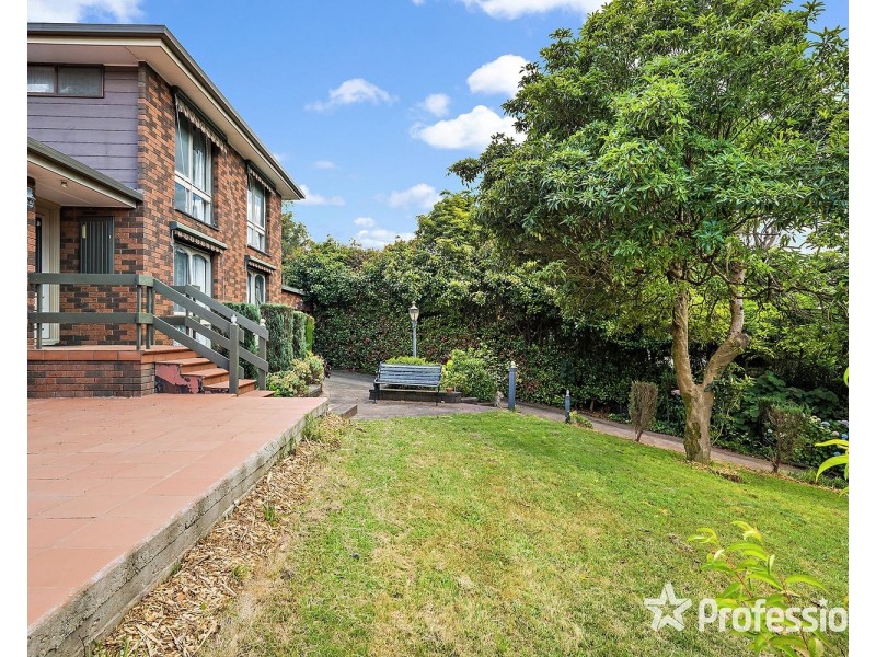 24 Copeland Drive, Montrose VIC 3765