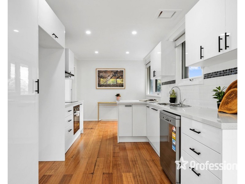 19 Krowera Street, Mooroolbark VIC 3138