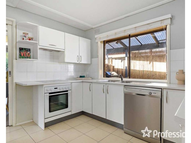 67 Diane Crescent, Croydon VIC 3136