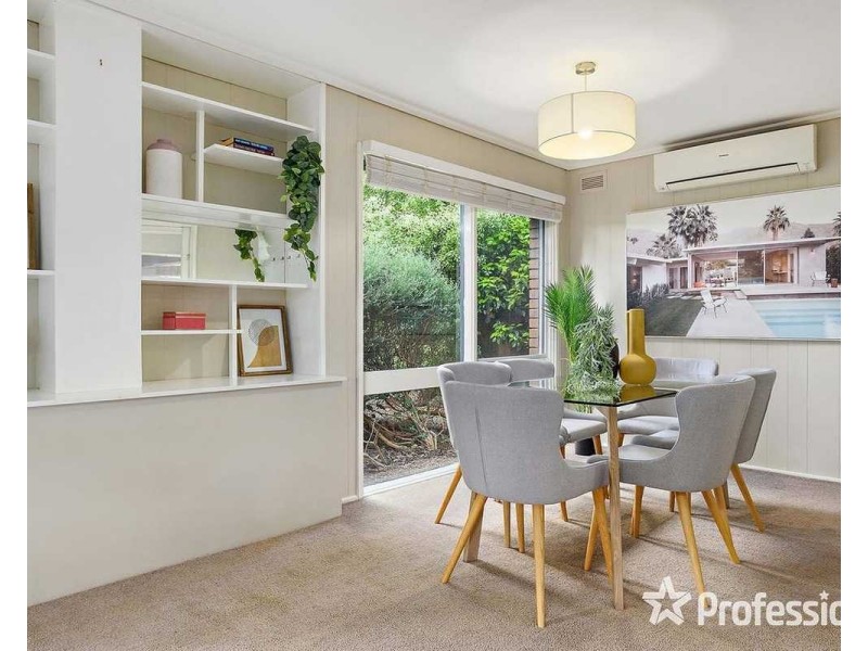 67 Diane Crescent, Croydon VIC 3136