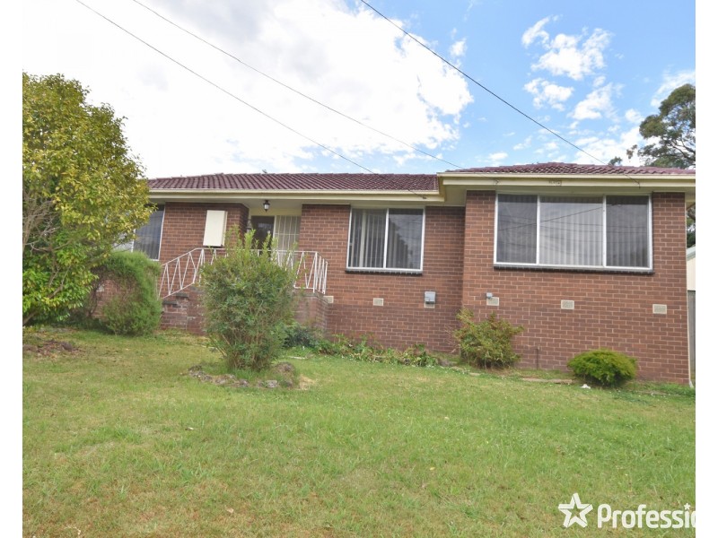 9 Lansell Road, Mooroolbark VIC 3138