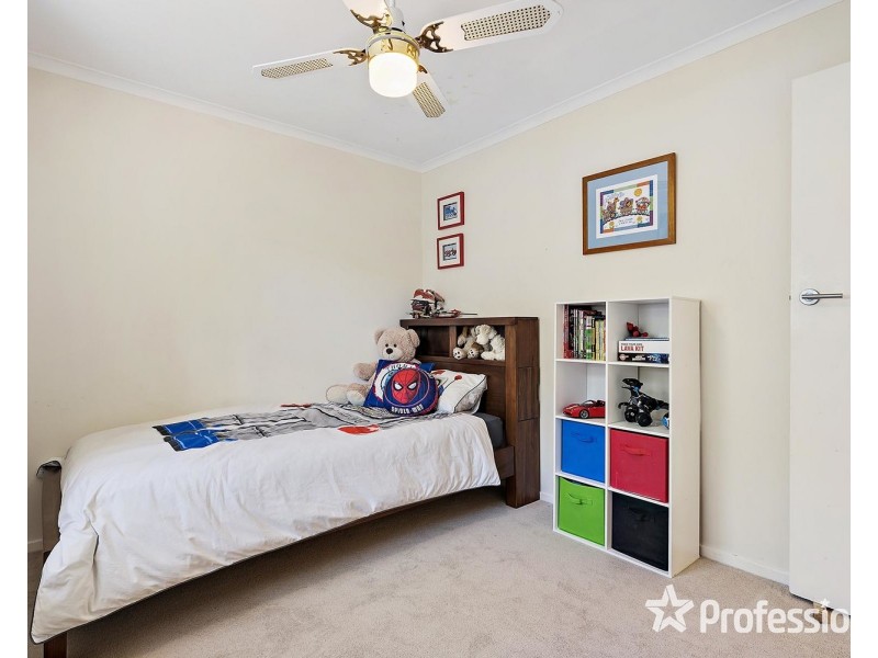 16 Maralee Drive, Mooroolbark VIC 3138