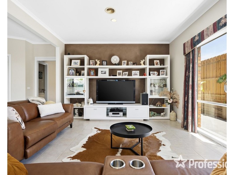 8 Revenue Place, Lilydale VIC 3140