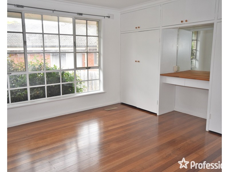 83 Hawthory Road, Kilsyth VIC 3137