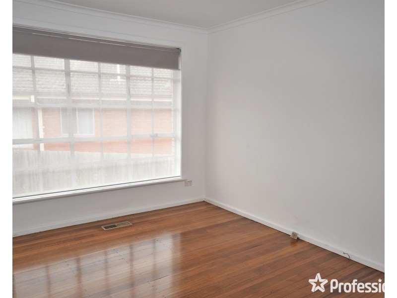 83 Hawthory Road, Kilsyth VIC 3137