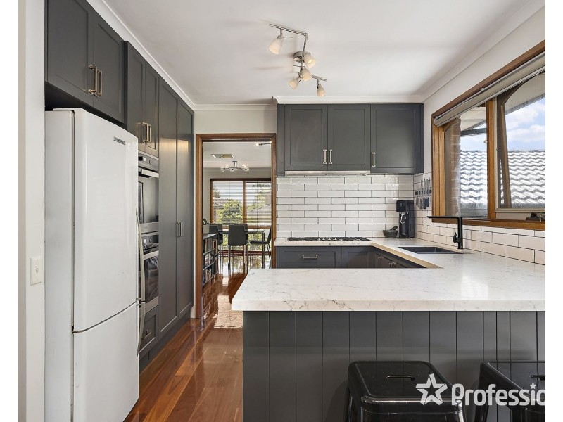 26 Alpine Way, Kilsyth VIC 3137