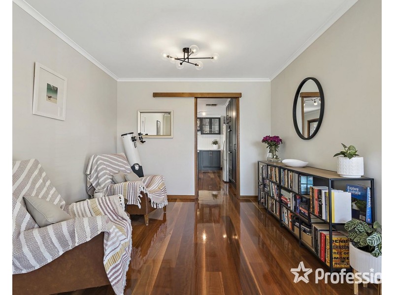 26 Alpine Way, Kilsyth VIC 3137