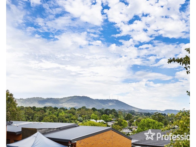 56 Taylor Road, Mooroolbark VIC 3138