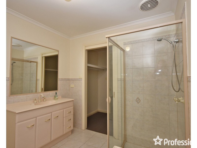 1/13 Kilsyth Avenue, Kilsyth VIC 3137